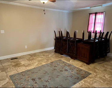 4807 Main Street S - Photo Thumbnail 3