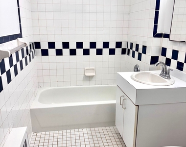 597 Grand Avenue - Photo Thumbnail 4