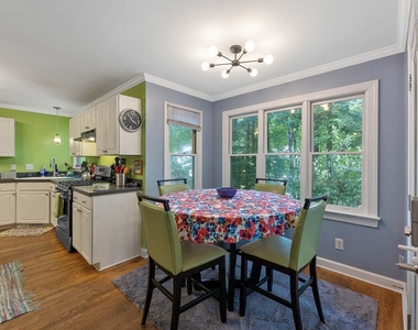 303 Cary Pines Drive - Photo Thumbnail 5