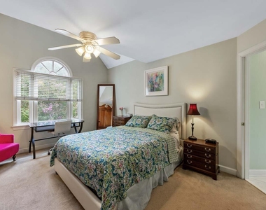 303 Cary Pines Drive - Photo Thumbnail 9