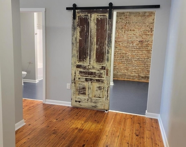 112 N Birch Avenue - Photo Thumbnail 3