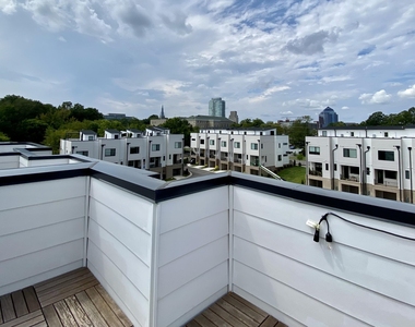 629 N Queen Street - Photo Thumbnail 49