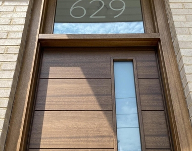 629 N Queen Street - Photo Thumbnail 2