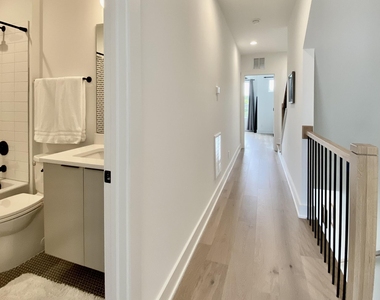 629 N Queen Street - Photo Thumbnail 34