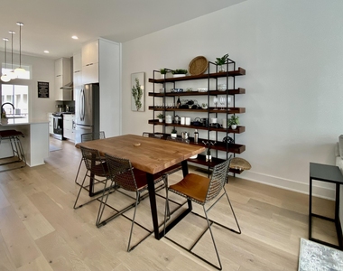 629 N Queen Street - Photo Thumbnail 19