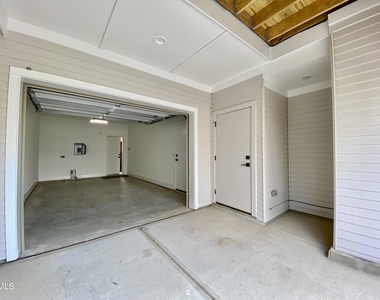 629 N Queen Street - Photo Thumbnail 56