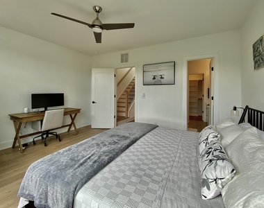 629 N Queen Street - Photo Thumbnail 38
