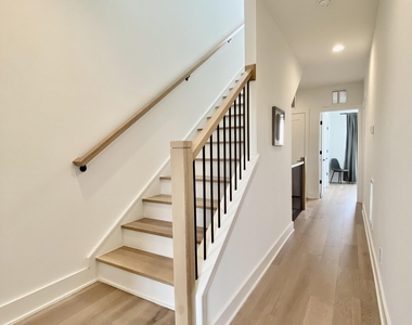 629 N Queen Street - Photo Thumbnail 45