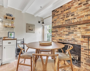 225 E Corbin Street - Photo Thumbnail 10