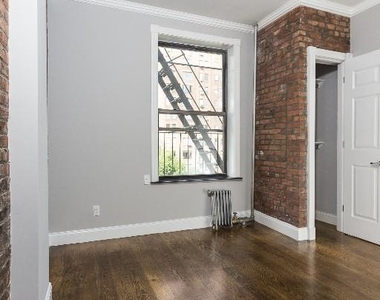 9 West 103rd Street - Photo Thumbnail 7