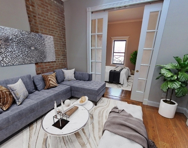 Tenth Avenue - Photo Thumbnail 0