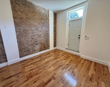 70 Halsey Street - Photo Thumbnail 8