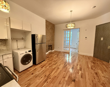 70 Halsey Street - Photo Thumbnail 3