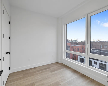 80 linden blvd - Photo Thumbnail 7