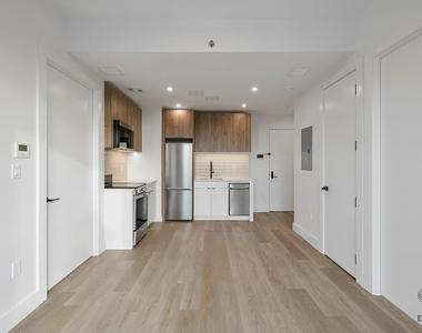 80 linden blvd - Photo Thumbnail 1