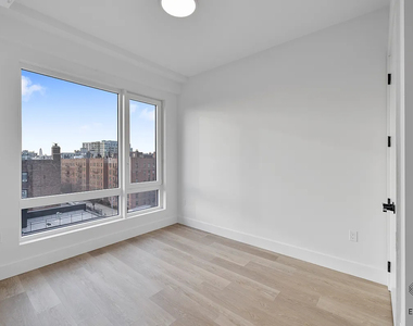 80 linden blvd - Photo Thumbnail 5