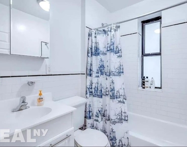 E 80th St - Photo Thumbnail 0