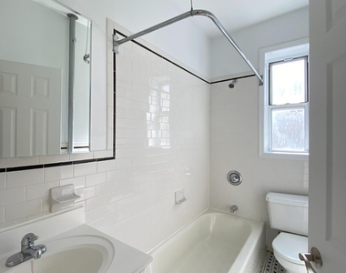 117 W 13th St - Photo Thumbnail 4