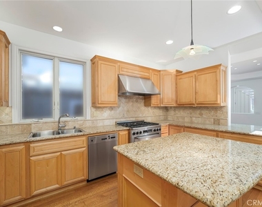 119 Opal Avenue - Photo Thumbnail 16
