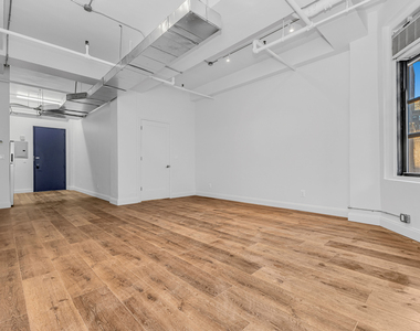 255 West 36th Street - Photo Thumbnail 1
