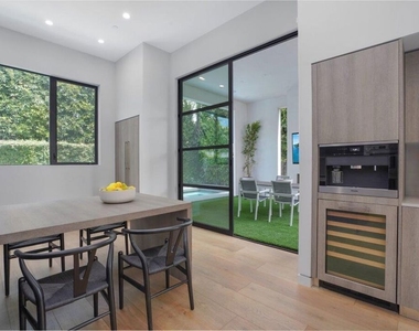 346 N Kings Road - Photo Thumbnail 13