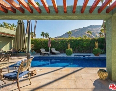 817 N Via Monte Vista - Photo Thumbnail 27