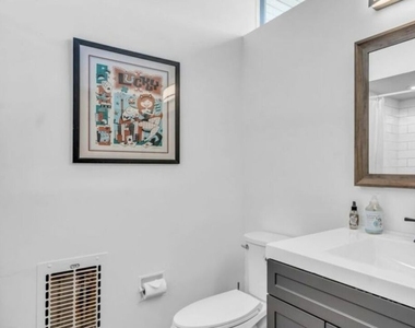 817 N Via Monte Vista - Photo Thumbnail 23
