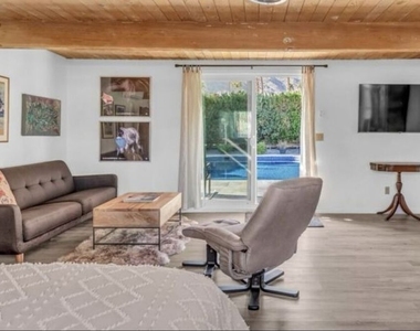 817 N Via Monte Vista - Photo Thumbnail 20