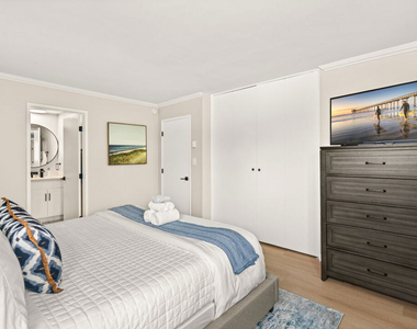 457 Coast Boulevard - Photo Thumbnail 21