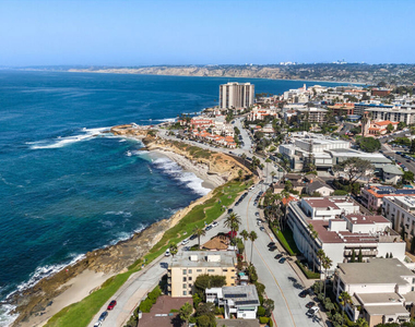 457 Coast Boulevard - Photo Thumbnail 4