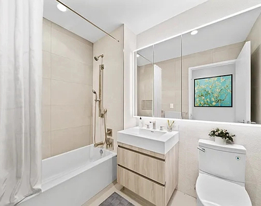 17 Battery Place - Photo Thumbnail 4