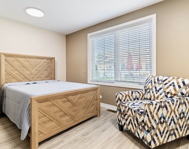14 Godfrey Street - Photo Thumbnail 8