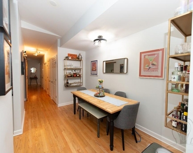 4863 North Winthrop Avenue - Photo Thumbnail 8