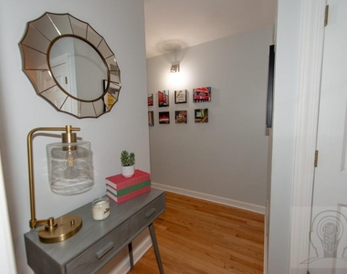 4863 North Winthrop Avenue - Photo Thumbnail 13