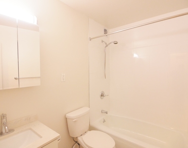 70 East 12th Street - Photo Thumbnail 7