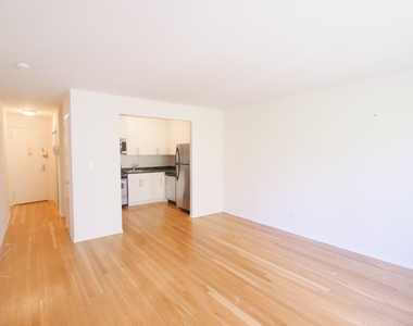 70 East 12th Street - Photo Thumbnail 3