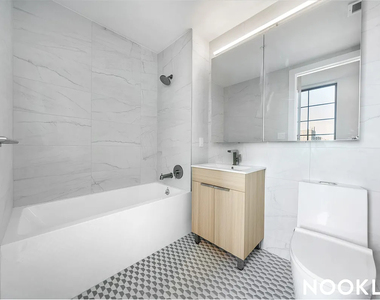 40 Bruckner Boulevard - Photo Thumbnail 7