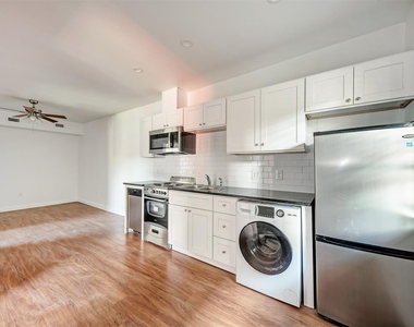 306 E 30th St - Photo Thumbnail 5