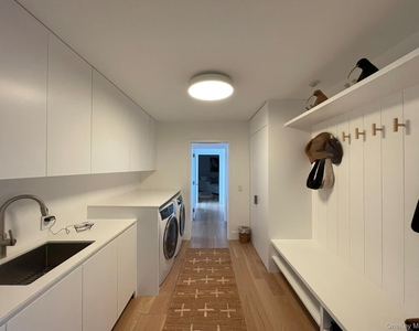 495 N Parish Drive - Photo Thumbnail 6
