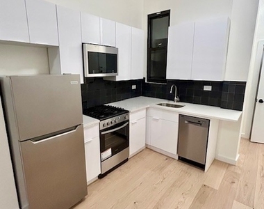 248 E 90th Street - Photo Thumbnail 2