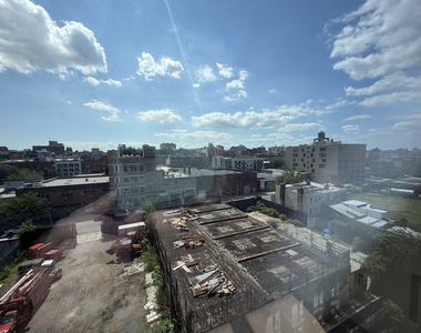 Pacific Street - Photo Thumbnail 9