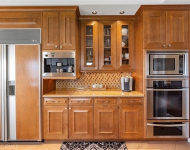 34403 Green Lantern Street - Photo Thumbnail 10
