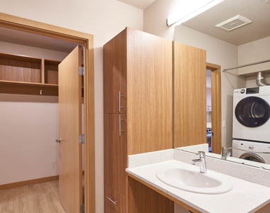 1020 Ne 63rd Street - Photo Thumbnail 13