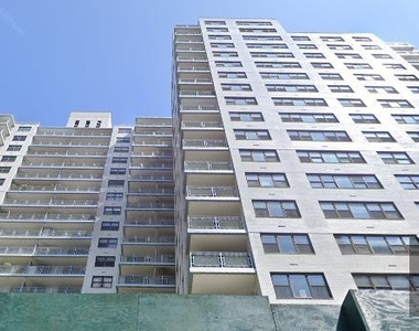 East 86th Street - Photo Thumbnail 0