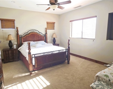 10750 Union Street - Photo Thumbnail 14