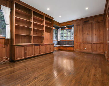3254 Oakdell Road - Photo Thumbnail 14