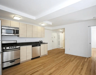 West End Avenue - Photo Thumbnail 1