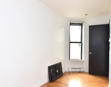 953 Columbus Avenue - Photo Thumbnail 3
