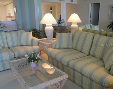 6093 Bahia Del Mar Circle - Photo Thumbnail 7