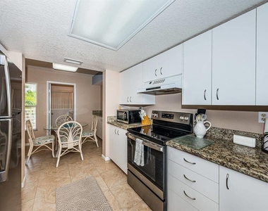6093 Bahia Del Mar Circle - Photo Thumbnail 1